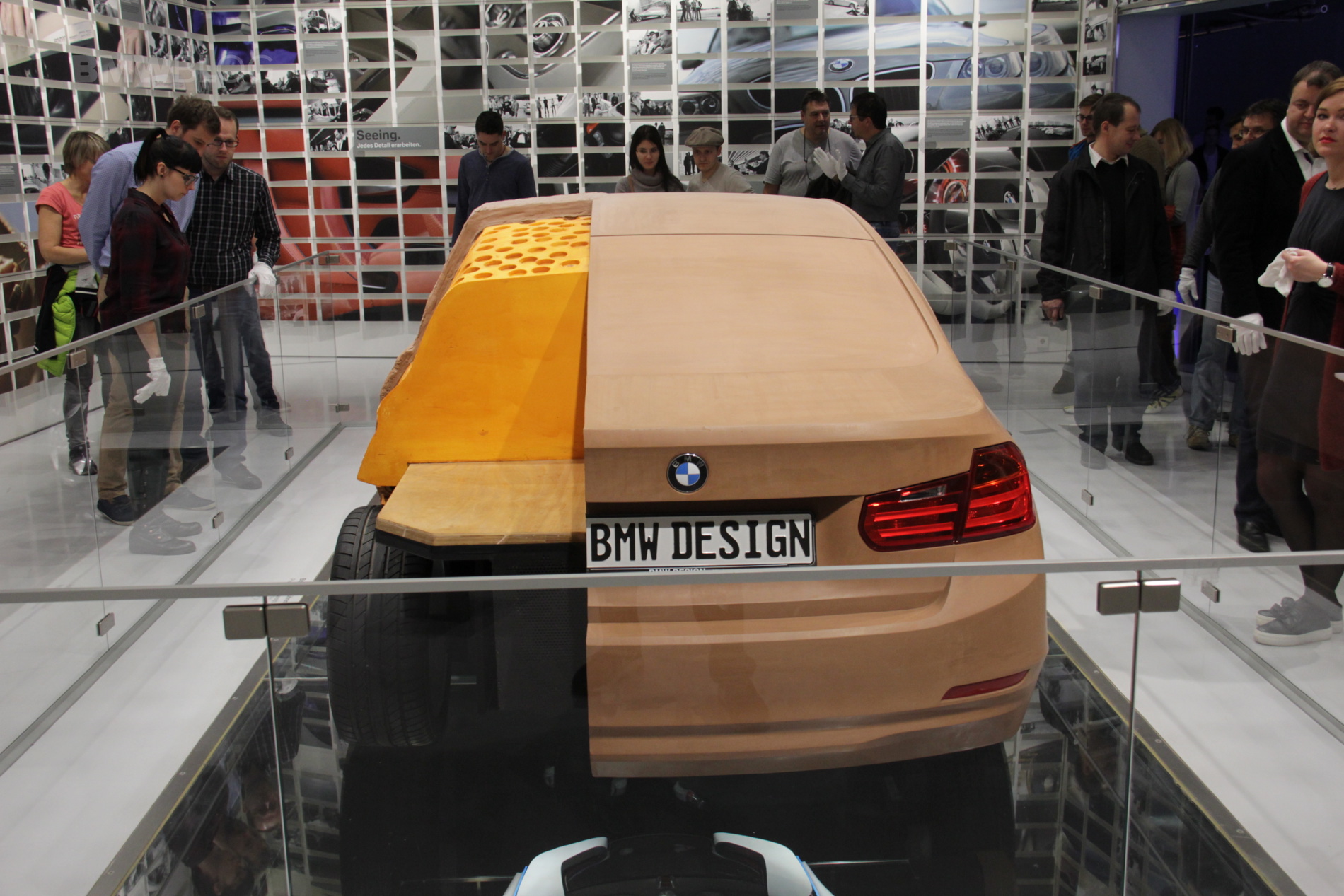 BMW-Night-of-the-White-Gloves-17